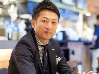 代表取締役CEO：横山 藤/31歳で独立し、弊社を設立