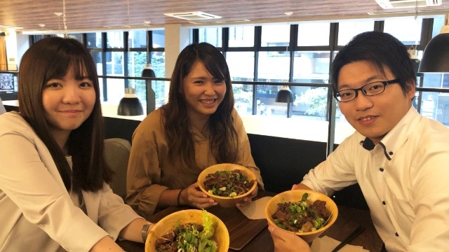新しい仲間とランチ会 株式会社アズームのタイムライン ベンチャー 成長企業からスカウトが届く就活サイトcheercareer チアキャリア