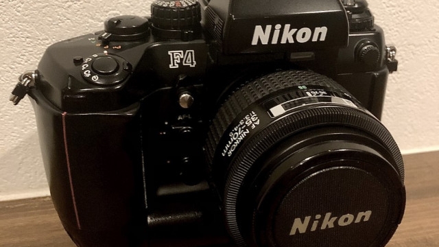 昔のいいカメラNIKON F4を買ってみた。