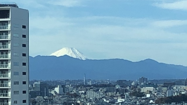 オフィス窓から富士山！！